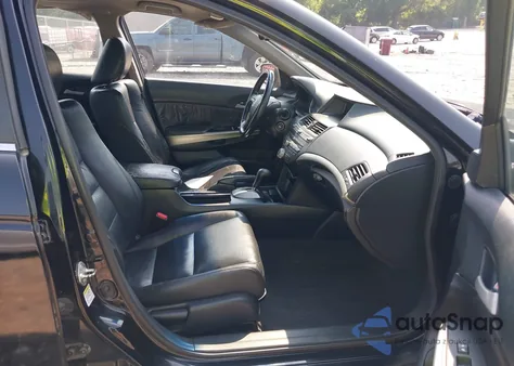 2010 Honda Accord 2.4 Ex-L z USA, uszkodzony, nr VIN 1HGCP2F88AA055858